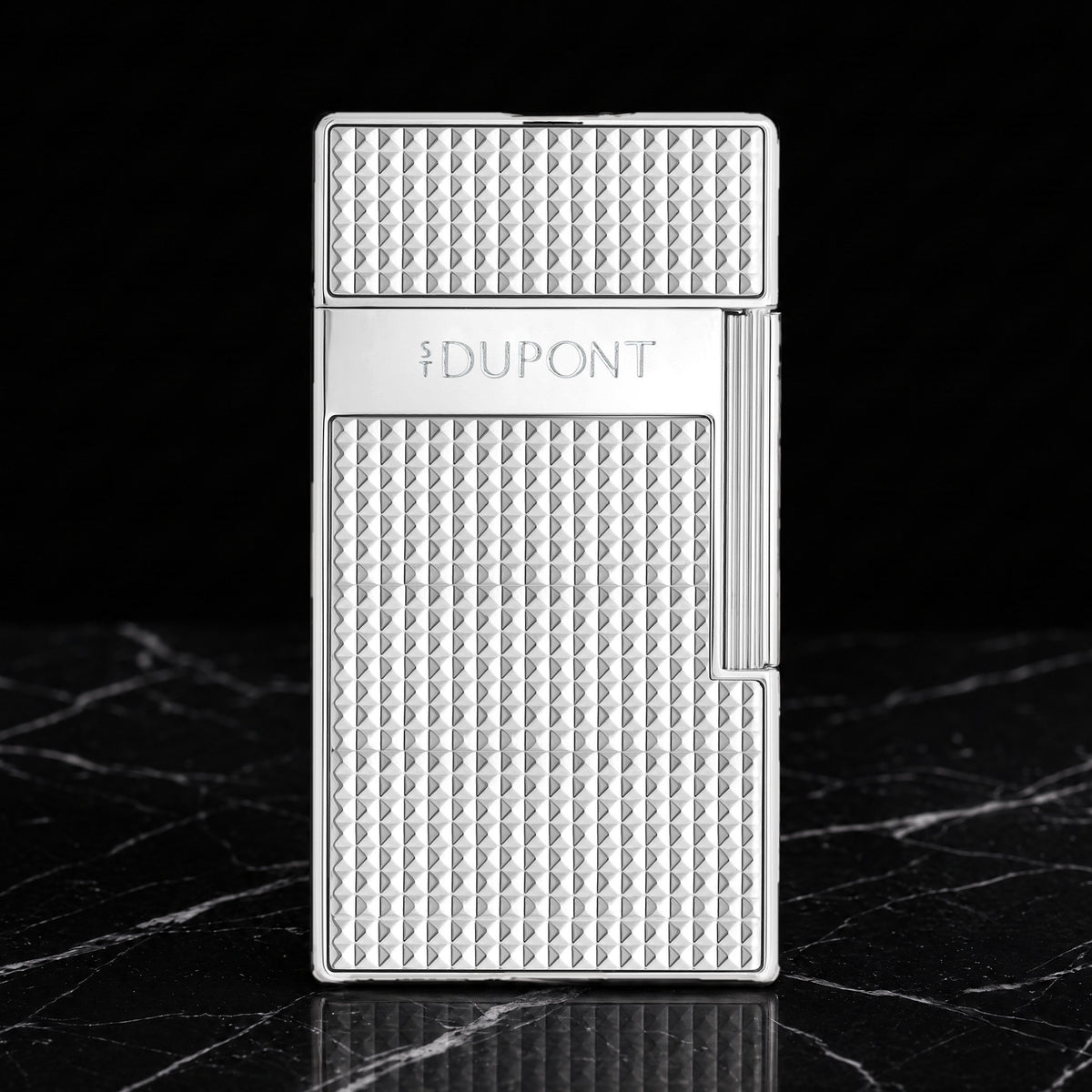 S.T. Dupont Biggy Diamond Head torch lighter in chrome, front view, cap closed
