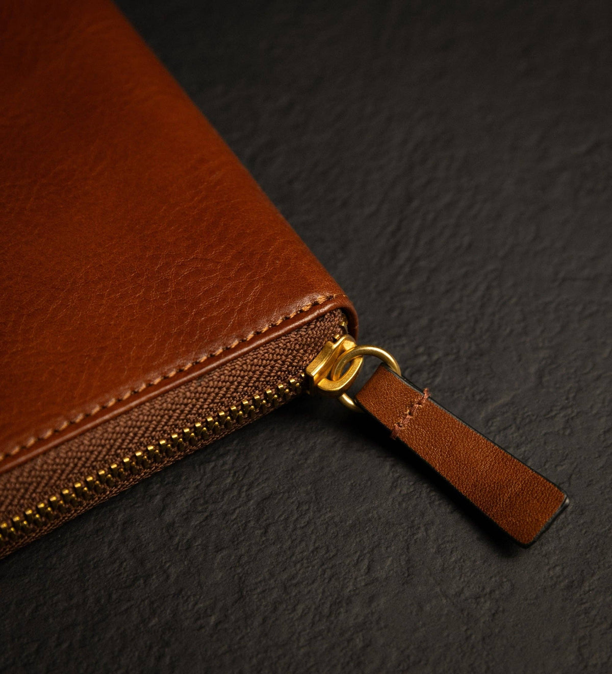 Excellent Women cognac brown leather continental zip-around wallet in Italian Vachetta (Time Resistance) — view 6