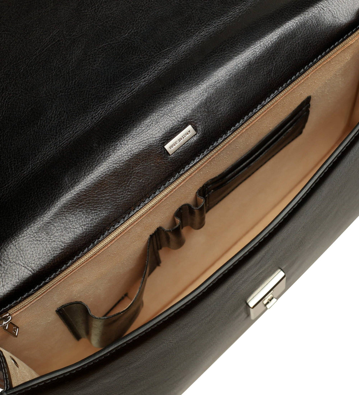 The Sound of the Mountain black leather briefcase in Italian Vachetta (Time Resistance) — view 6