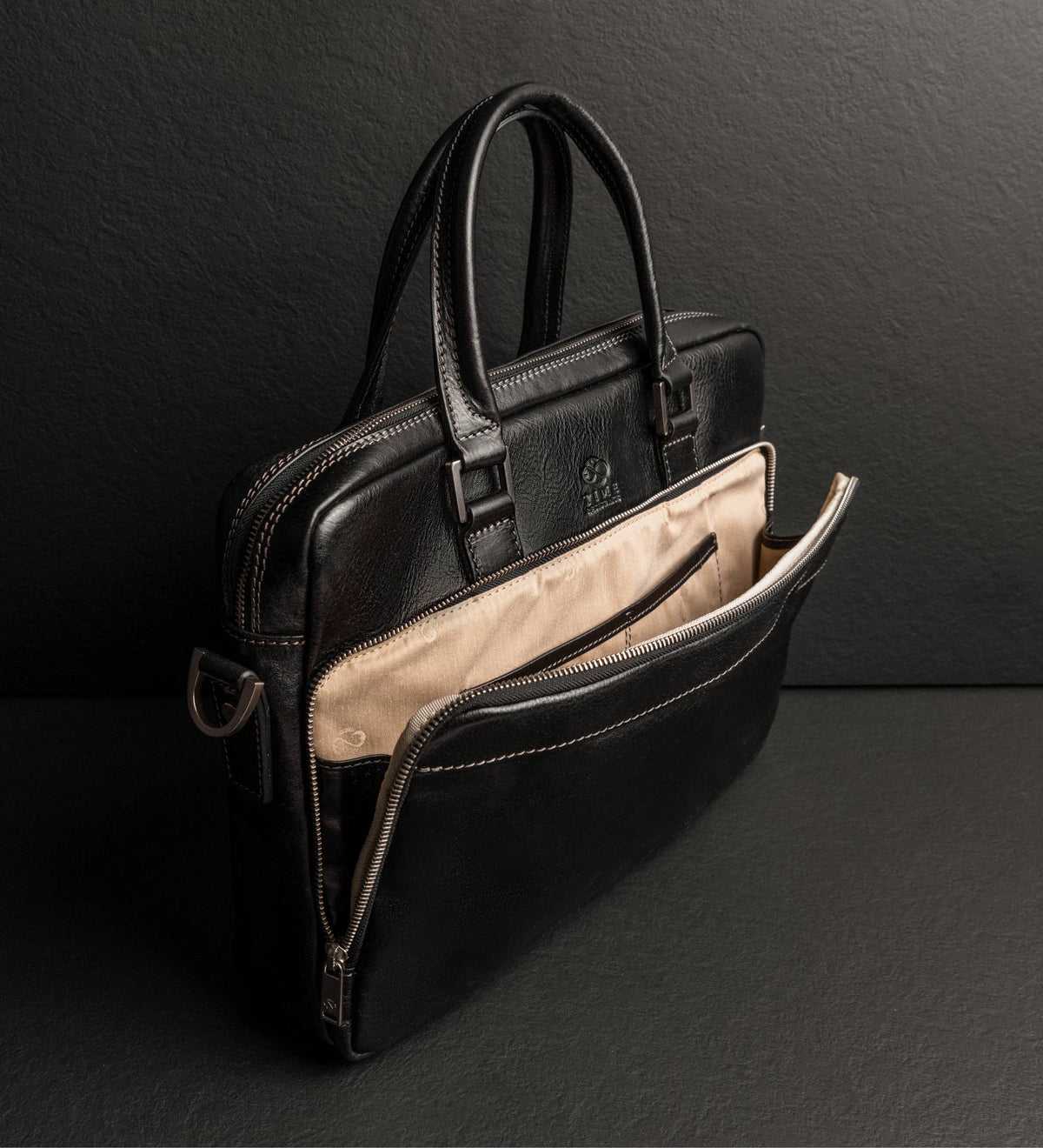 Orlando black leather laptop briefcase in Italian Vachetta (Time Resistance) — view 6