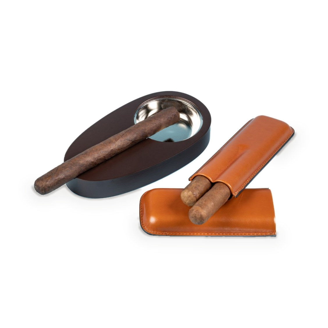 Diplomat gift set cigar case with cutter and a cigar on the small ashtray