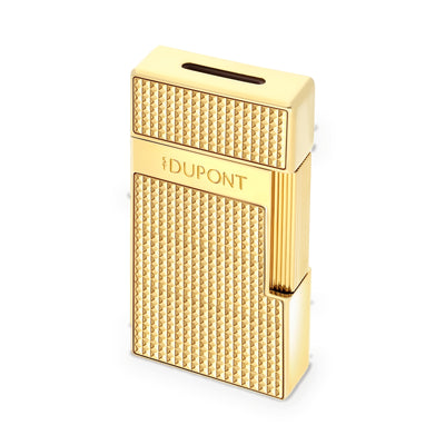 S.T. Dupont Biggy torch lighter in gold with Diamond Head guilloché, three-quarter view, cap closed