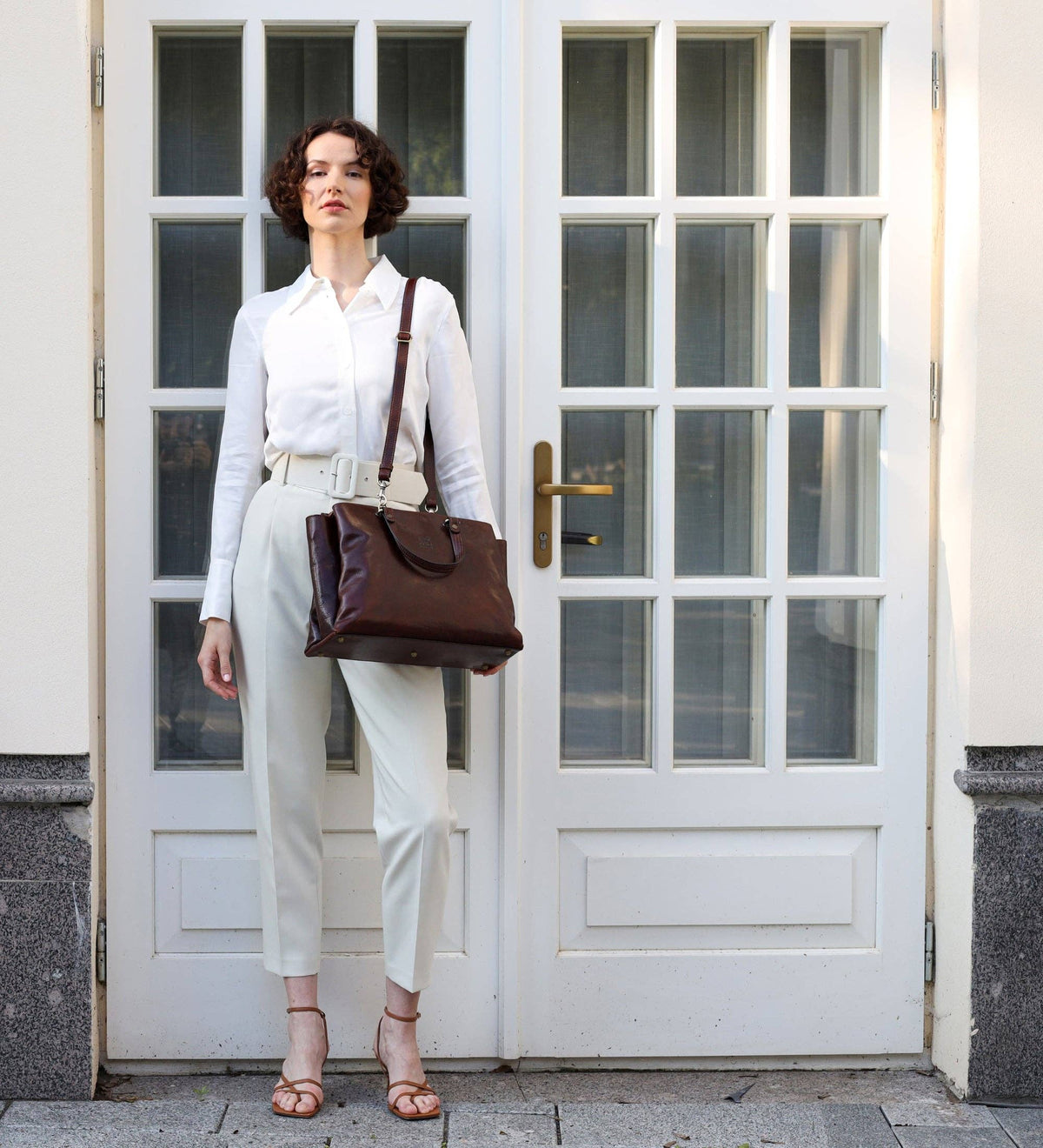 The Scarlet Letter brown women's leather tote in Italian Vachetta (Time Resistance) — view 7