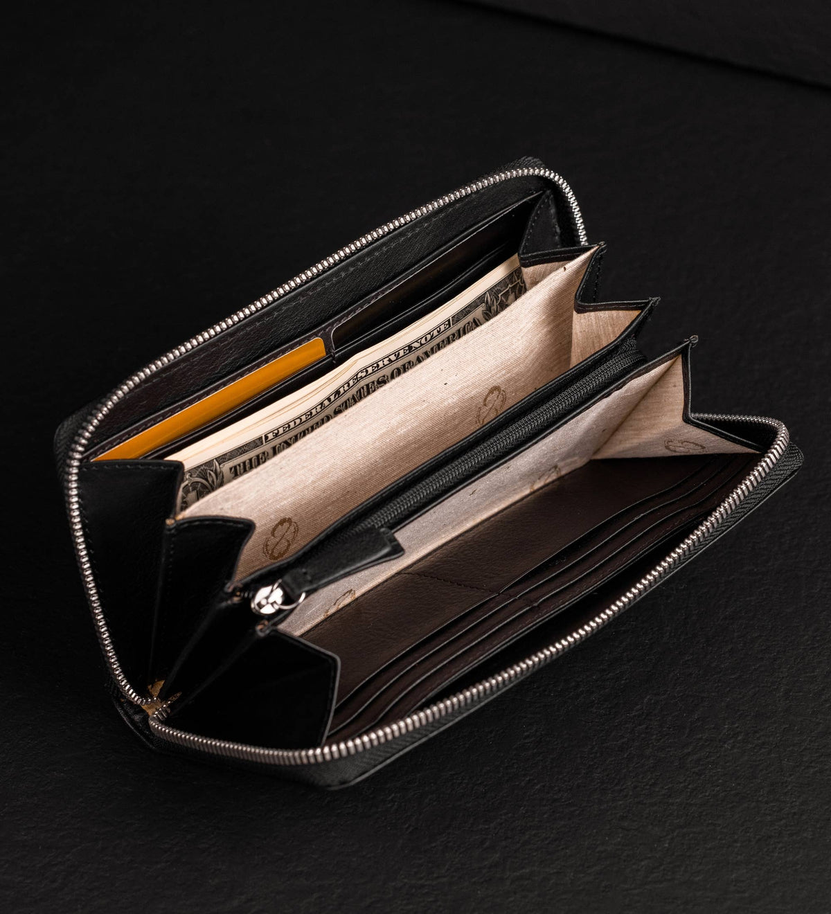 Excellent Women black leather continental zip-around wallet in Italian Vachetta (Time Resistance) — view 2
