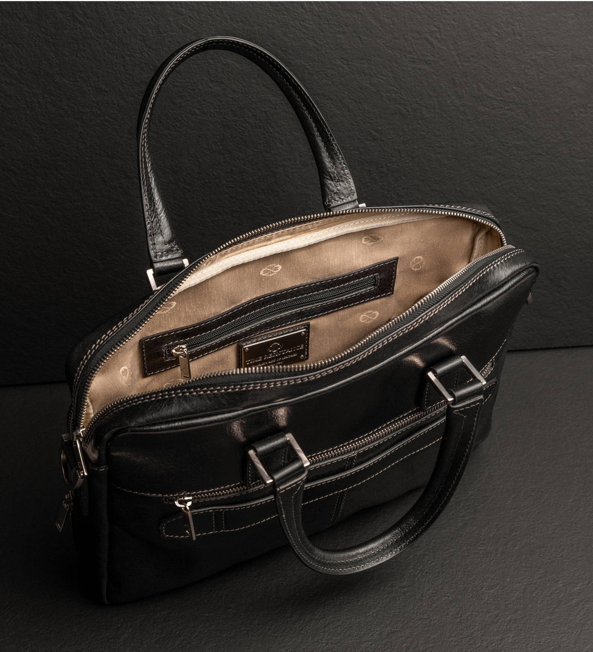 Orlando black leather laptop briefcase in Italian Vachetta (Time Resistance) — view 4