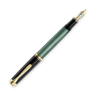 Pelikan Souverän M400 fountain pen in black-green striped cellulose acetate with gold-plated trim, shown full length horizontally with the cap posted and the two-tone 14-carat gold nib exposed