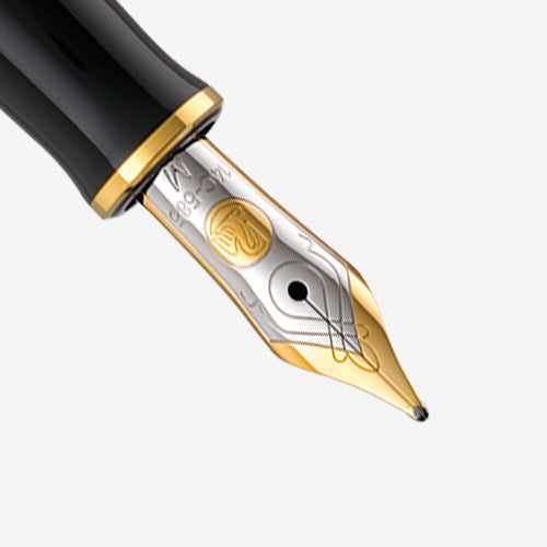 Close-up of the Pelikan Souverän M400 two-tone 14-carat gold nib with rhodium trim