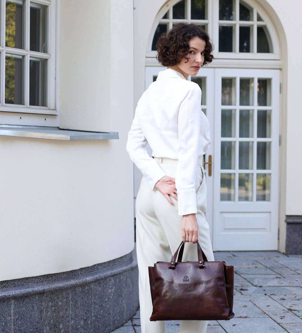 The Scarlet Letter brown women's leather tote in Italian Vachetta (Time Resistance) — view 6