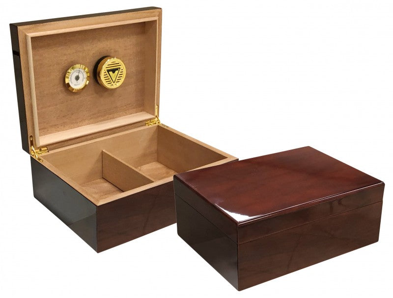 Bellevue humidor open, cedar interior with divider, hygrometer and humidifier in the lid