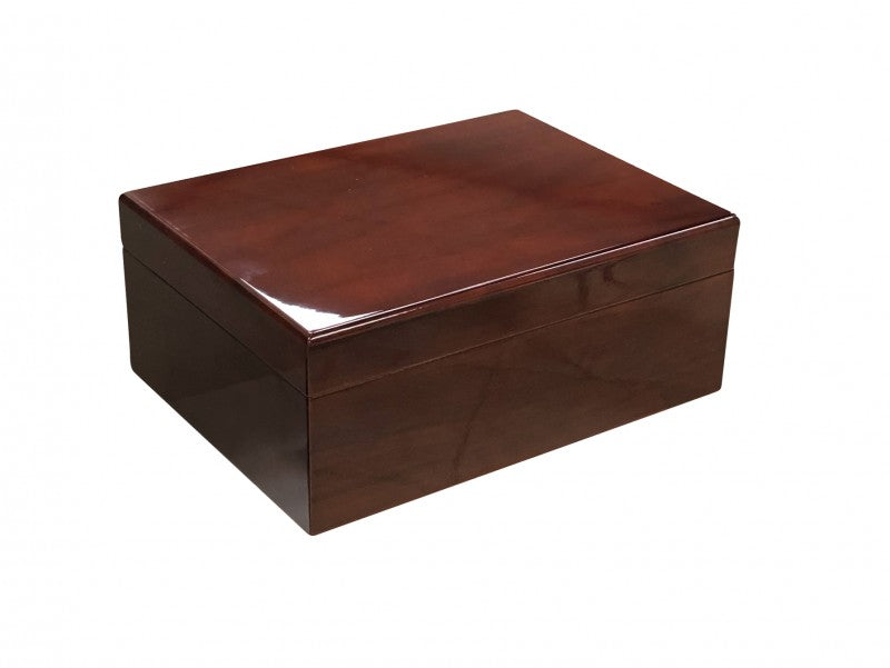 Bellevue humidor closed, cherry finish, front view